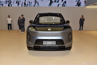 2026北京车展实拍：蔚来ES9