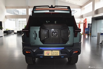 2024款猛士M800 1.5T 125km 高顶版