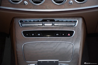 2023款奔驰E级 E 260 L