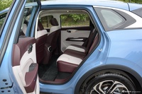 2023款奔腾T90 2.0T 自动睿智型