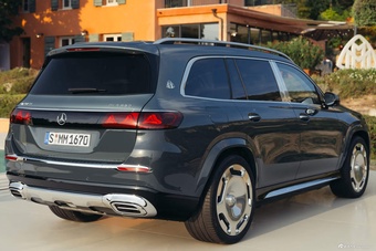 2027款迈巴赫GLS 680 4MATIC 官图