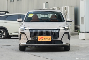 2026款荣威i6 1.5L 臻久版