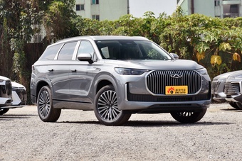 2025款瑞虎9 2.0T 双离合两驱舒享版 7座