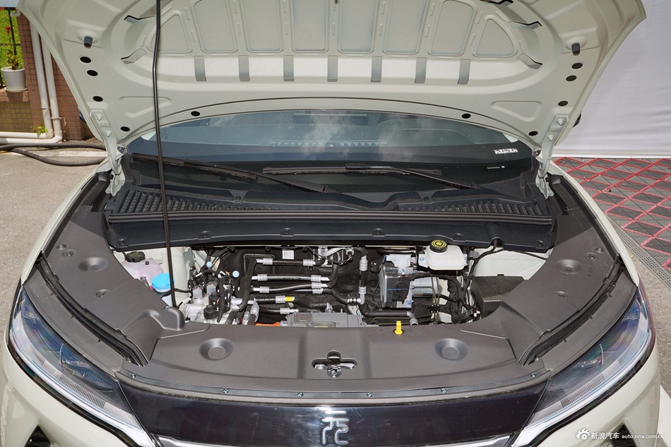 2025款比亚迪元UP 401KM智驾活力版