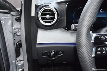 2021款奔驰E级 E 300 L 尊贵运动版