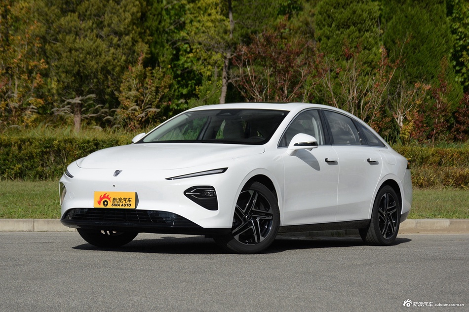 2023款荣威D7 EV 610km