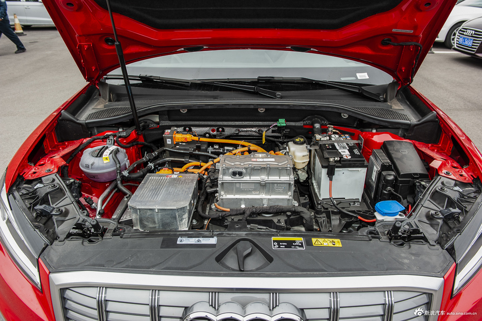 2019款奥迪Q2L e-tron纯电智享型