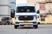 2024款上汽大通MAXUS V80 傲运通 6AMT 短轴中顶127Ps 5/6座