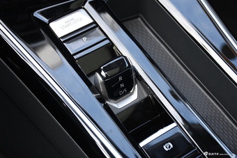 2025款凌渡L 280TSI DSG酷辣版