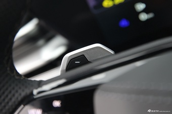 2026款奥迪A6L 3.0T quattro 旗舰型