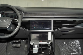 2025款奥迪A8L 45 TFSI quattro 豪华型