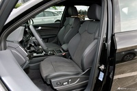 2025款奥迪Q5L Sportback 45周年典藏版 40 TFSI 豪华型