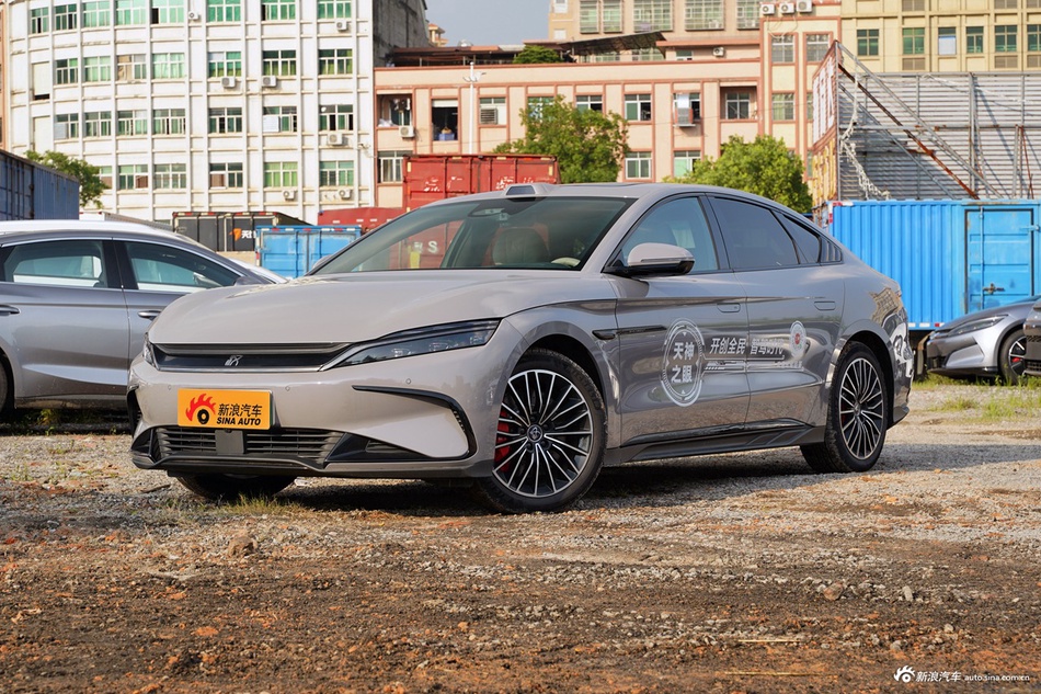 2025款汉EV智驾版 701KM激光雷达旗舰型