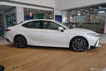 2026款凯美瑞 双擎 2.0HSE 运动Lite版