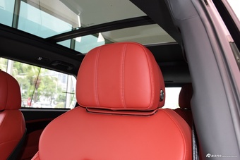 2024款添越 4.0T V8 长轴距版