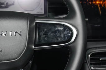 2025款风云T8 1.5T 130km 豪华版7座