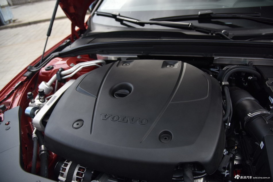  2020款沃尔沃S60 T5智雅运动版