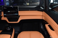 2024款LEVC L380 基本型 6座