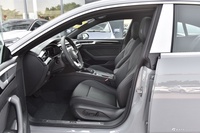 2026款一汽-大众CC 330TSI 炫目 3000万辆甄选款