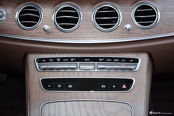 2022款奔驰E级 改款 E 300 L 豪华型