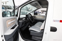 2023款上汽大通MAXUS 大拿V1 短轴低顶