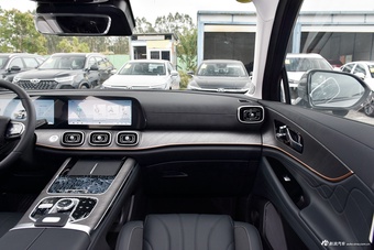 2025款瑞虎9 2.0T 双离合两驱舒享版 7座