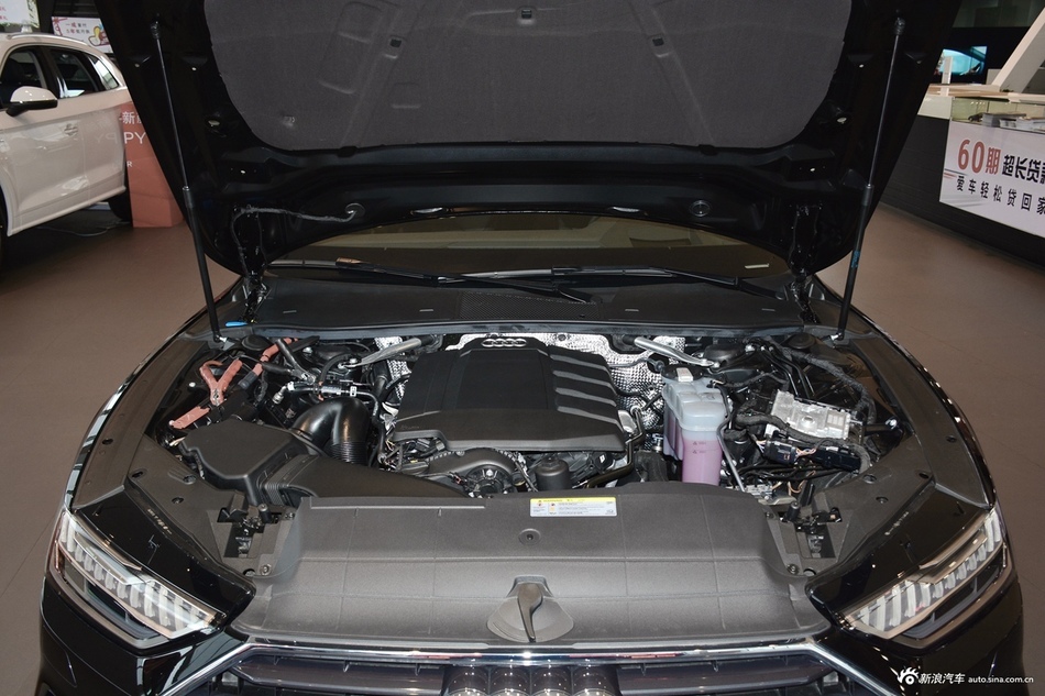2021款奥迪A7 2.0T自动45 TFSI 臻选型