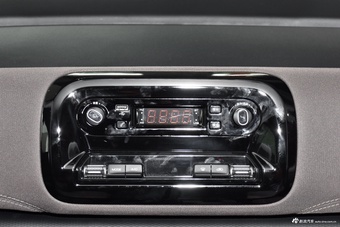 2025款五菱星光730 1.5T 6MT 舒适型