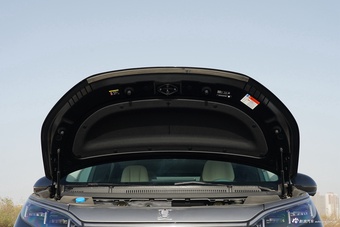 2026款比亚迪夏 DM-i 1.5T 218KM 卓越型