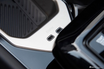 2024款宝马5系 530Li 领先型 M运动套装