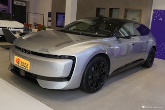 2026款奥迪E5 Sportback 钦定性能quattro型