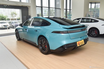 2026款eπ007+ 增程 308Ultra+激光雷达版