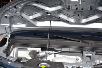 2022款长安星卡PLUS 1.6L豪华型空调双排标准车DAM16KR