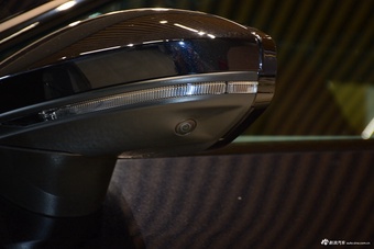 2022款奥迪A7L 45 TFSI quattro S-line 黑武士版