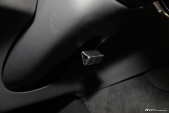 2021款沃尔沃V60 B5 智远豪华版