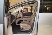 2025款理想i8 高配