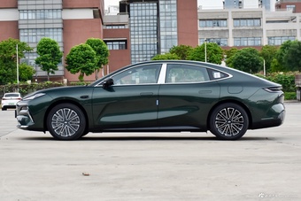 2025款银河星耀8 130km EM-i 尊贵版