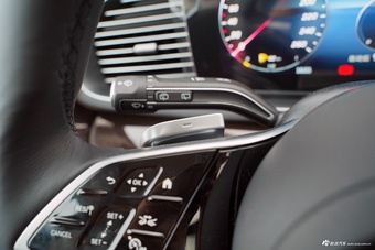 2025款奔驰GLE级 改款 GLE 350 4MATIC 动感型