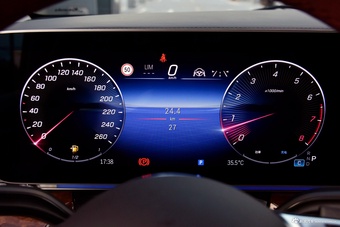 2025款莱茵旅行者 2.0T 北极星