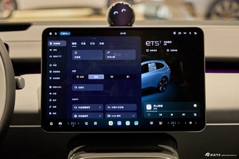 2025款蔚来ET5T 75kWh Touring