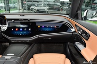 2024款奔驰E 350 e L 插电式混合动力运动轿车
