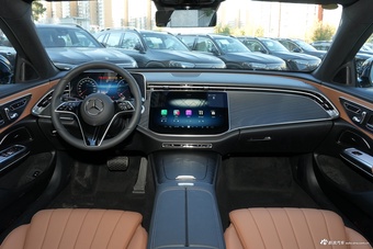 2025款奔驰E级改款 E 300 L 时尚运动型图片