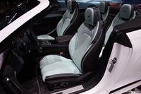 2024款欧陆 4.0T GT V8 敞篷版