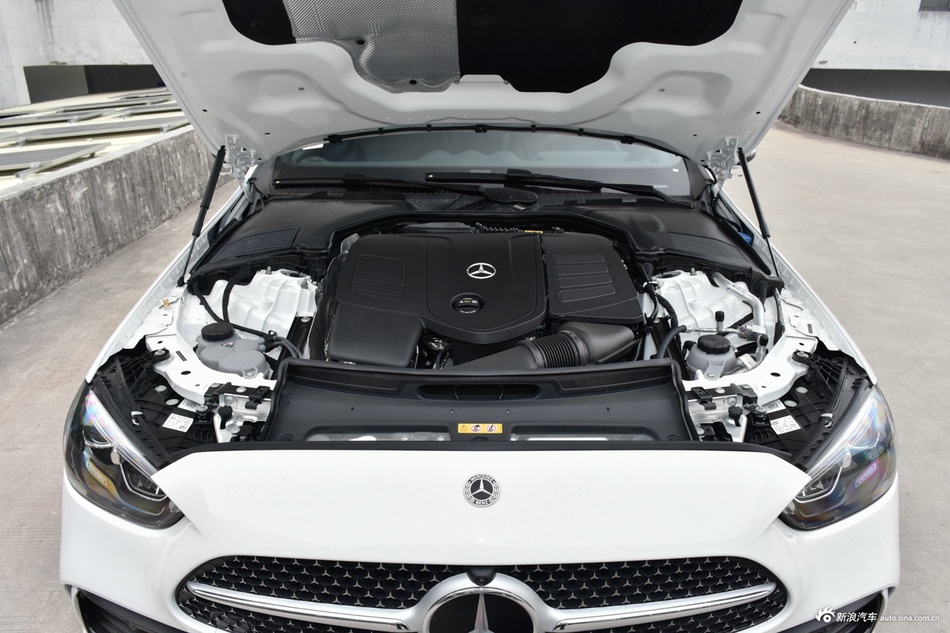 2026款奔驰C级 C 260 L 运动版