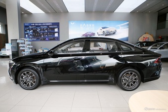 2025款五菱星光PHEV 70km 智能标准型