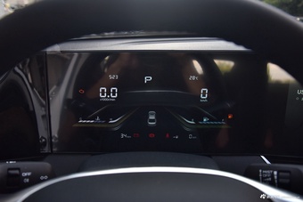 2025款奔腾B70 龙耀版 1.5T 质享型