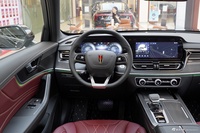 2026款红旗HS5 2.0T 两驱玄影版