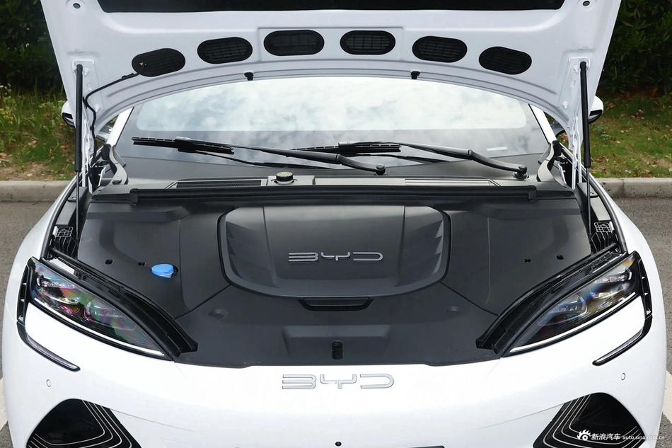 2023款海豹 冠军版 550km 精英型