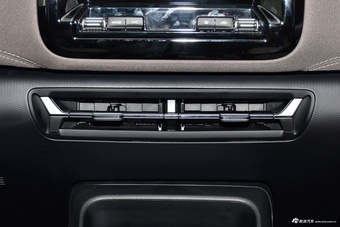 2025款五菱星光730 1.5T 6MT 舒适型