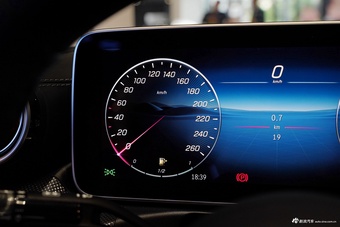 2025款奔驰CLE 300 4MATIC 敞篷轿跑车